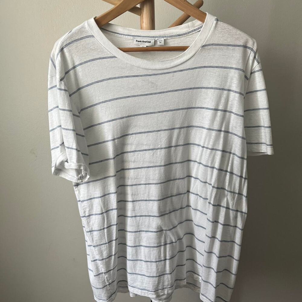 White and blue striped tee